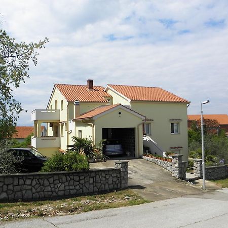 Apartments Njivice Bajcic Exterior photo